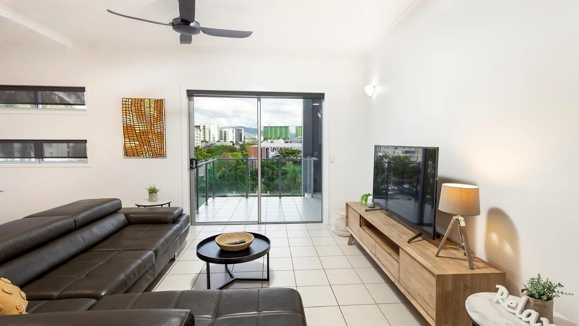Panoramic Views 3Br Cairns City Apartment 0*,  Australia